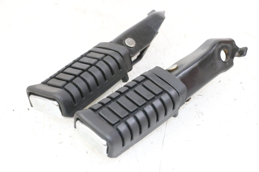 photo de PAIR REAR FOOTRESTS REGAL RAPTOR RAXTER 2 125 (2007 - 2015) - Main view