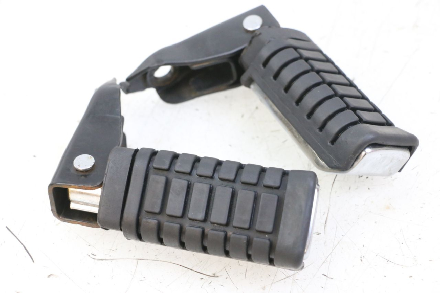 photo de PAIR REAR FOOTRESTS REGAL RAPTOR RAXTER 2 125 (2007 - 2015) - Component detail