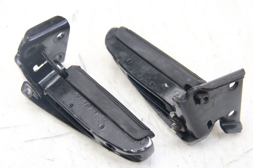 photo de PAIR OF REAR FOOTRESTS GILERA RUNNER SP 50 (2009 - 2017) - Main view