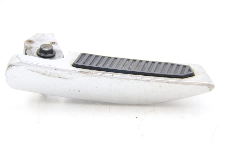 photo de PAIR OF REAR FOOTRESTS LVNENG S5 1 (2019 - 2023) - Fixing points details