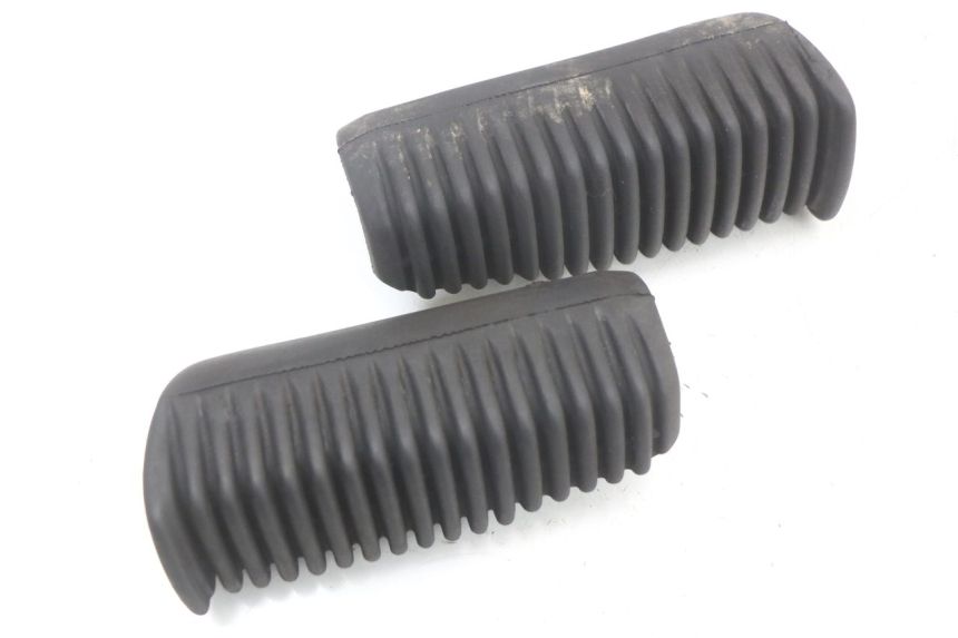 photo de PAIR REAR FOOTRESTS APRILIA SCARABEO GT 125 (1999 - 2007) - Zoom on usage condition