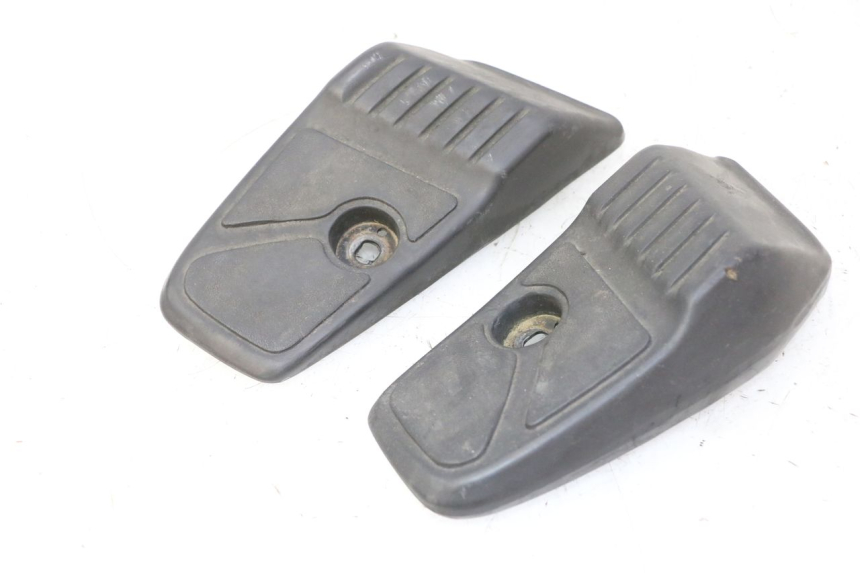 photo de PAIR OF REAR FOOTRESTS HONDA SCV LEAD 100 (2003 - 2007) - Main view
