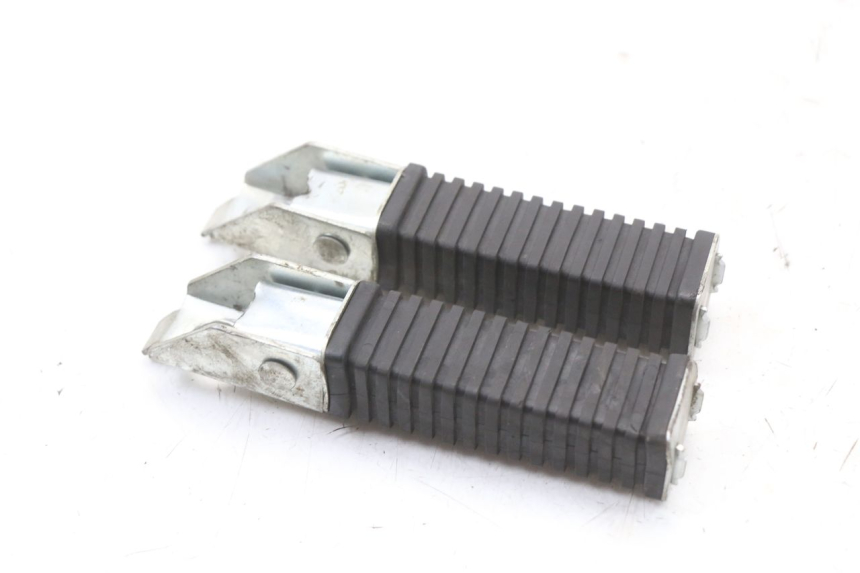 photo de PAIR REAR FOOTRESTS SKYTEAM SKYMAX PRO 125 (2012 - 2016) - Zoom on usage condition