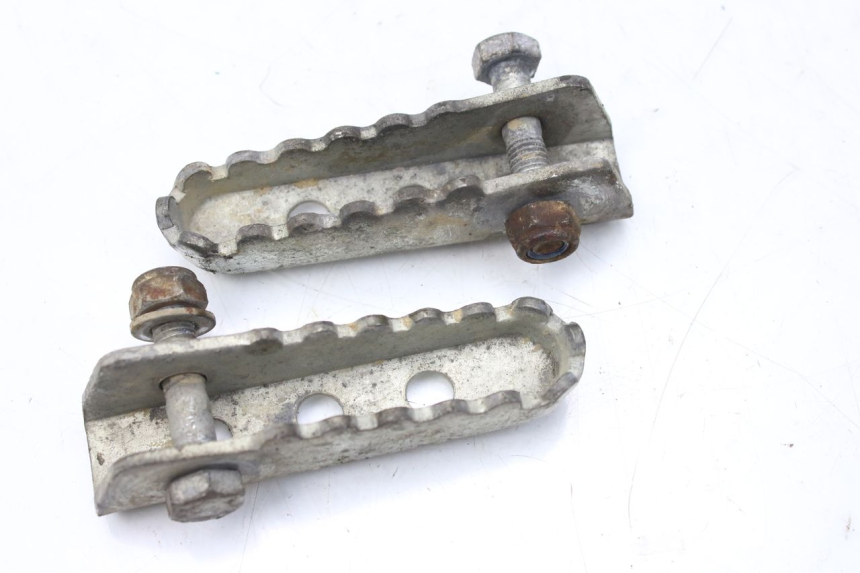 photo de PAIR OF REAR FOOTRESTS GILERA SMT SUPERMOTARD 50 (2009 - 2017) - Main view