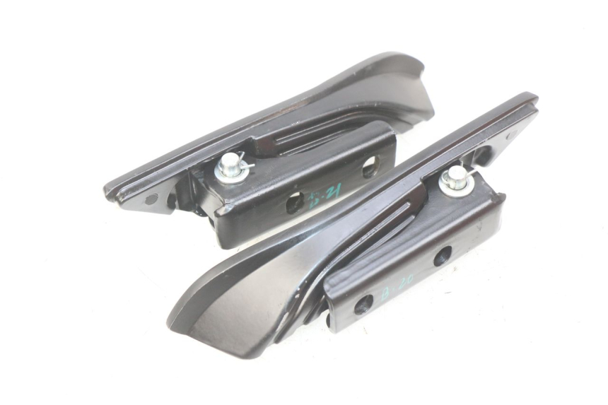 photo de PAIR OF REAR FOOTRESTS APRILIA SXR 50 (2021 - 2023) - Main view