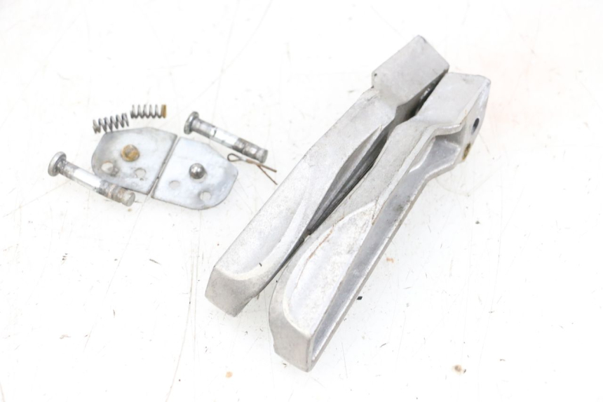 photo de PAIR REAR FOOTRESTS NECO TEMPO 4T 50 (2022 - 2026) - Product overview