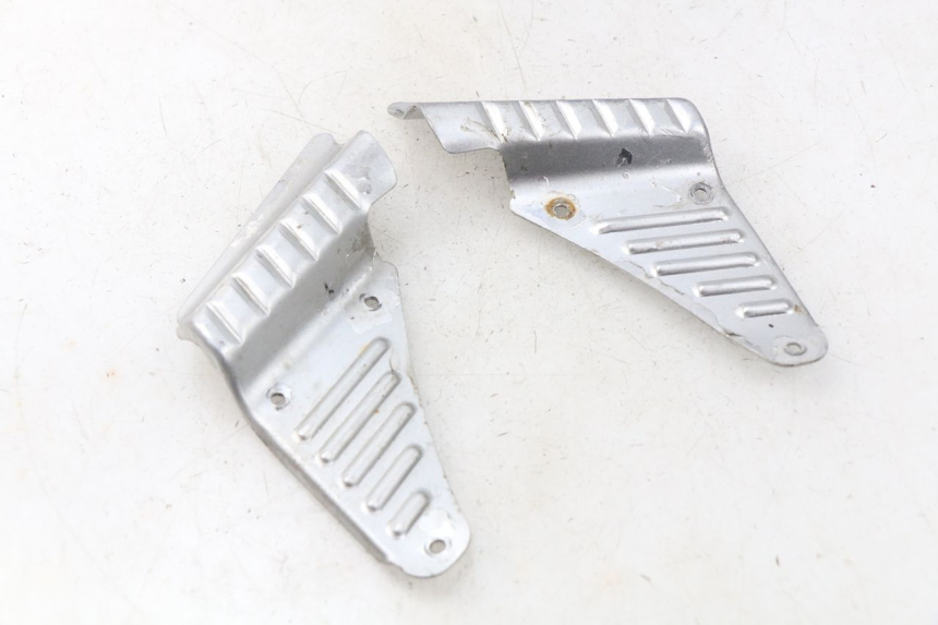 photo de PAIR REAR FOOTRESTS BAOTIAN TRAVEL SPIRIT 50 (2010 - 2012) - Main view