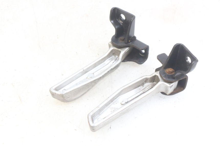 photo de PAIR OF REAR FOOTRESTS PEUGEOT TWEET 4T 50 (2018 - 2022) - Product overview