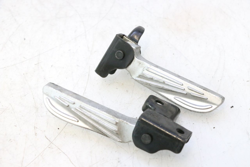 photo de PAIR OF REAR FOOTRESTS PEUGEOT TWEET 4T 50 (2018 - 2022) - Main view