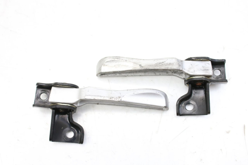 photo de PAIR OF REAR FOOTRESTS PEUGEOT TWEET 125 (2010 - 2017) - Component detail