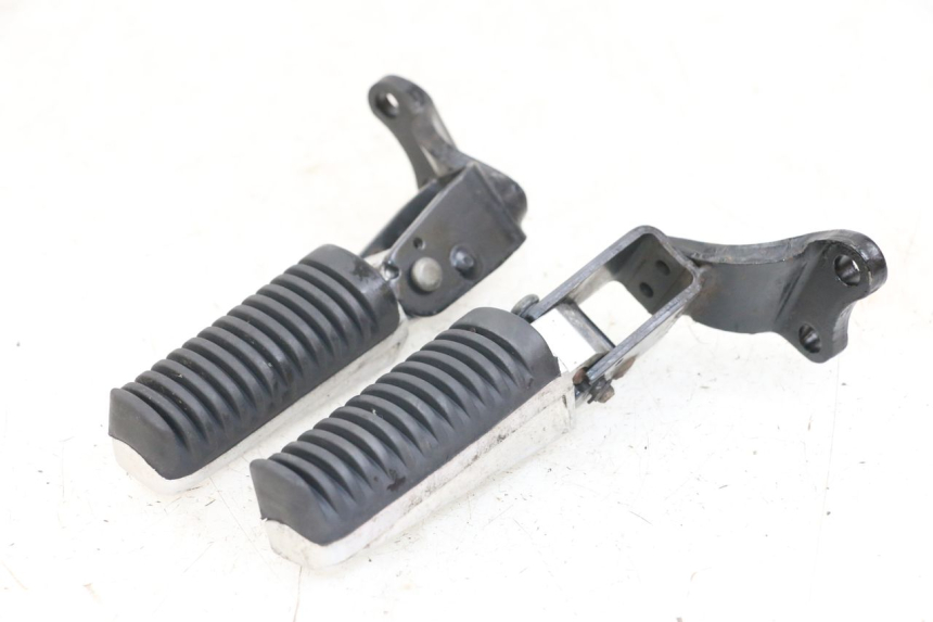 photo de PAIR OF REAR FOOTRESTS YAMAHA X-MAX XMAX 250 (2006 - 2009) - Main view
