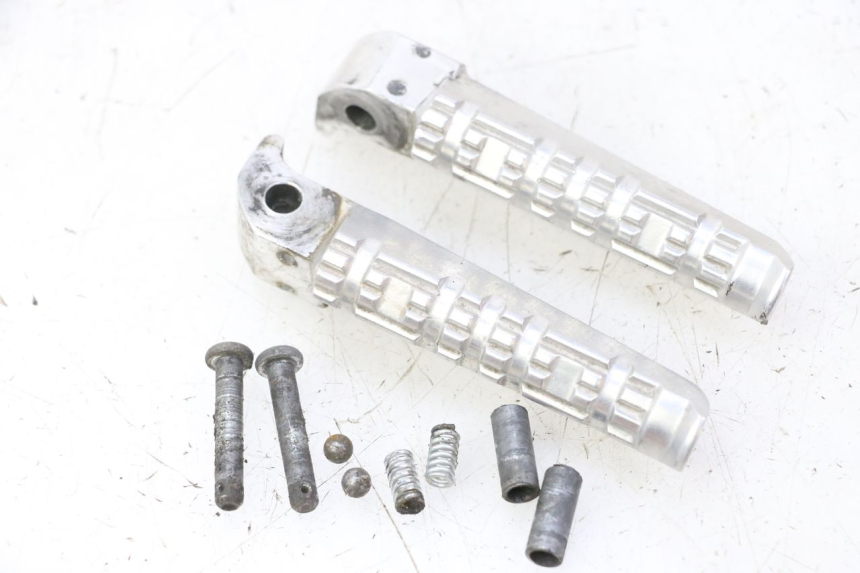 photo de PAIR OF REAR FOOTRESTS YAMAHA X-MAX XMAX 125 (2010 - 2013) - Main view