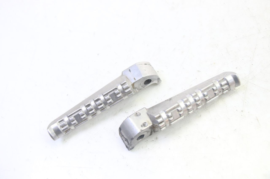 photo de PAIR OF REAR FOOTRESTS YAMAHA X-MAX XMAX 125 (2010 - 2013) - Main view