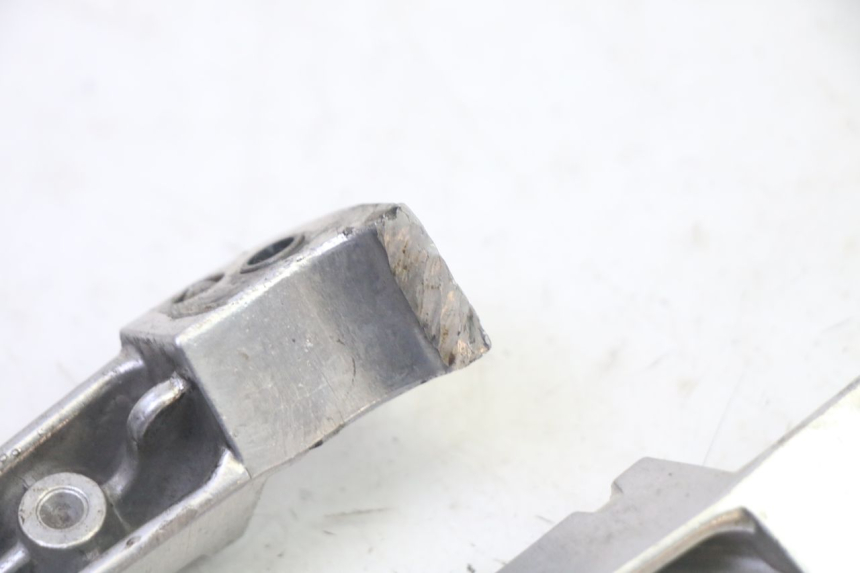 photo de PAIR OF REAR FOOTRESTS YAMAHA X-MAX XMAX 125 (2010 - 2013) - Product overview