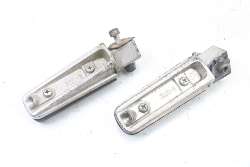 photo de PAIR REAR FOOTRESTS YAMAHA FZ6 FAZER S2 600 (2007 - 2011) - Fixing points details