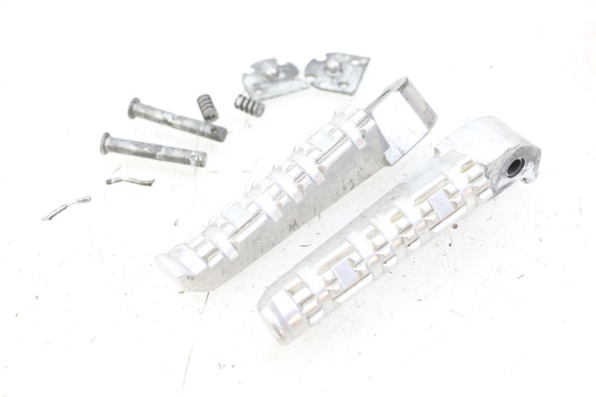 photo de PAIR REAR FOOTRESTS YAMAHA YP T-MAX TMAX 530 (2017 - 2020) - Component detail