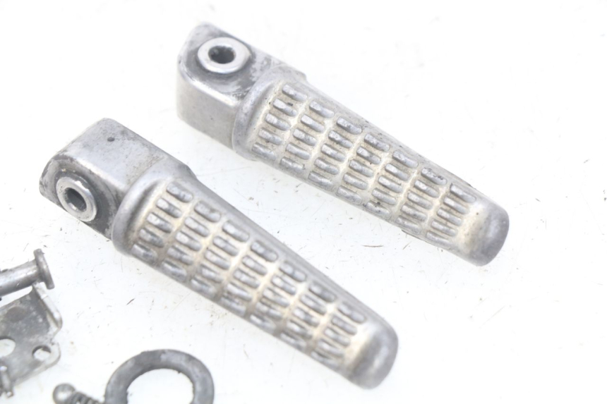 photo de REAR FOOTREST PAIR KAWASAKI Z S 750 (2003 - 2006) - Product overview