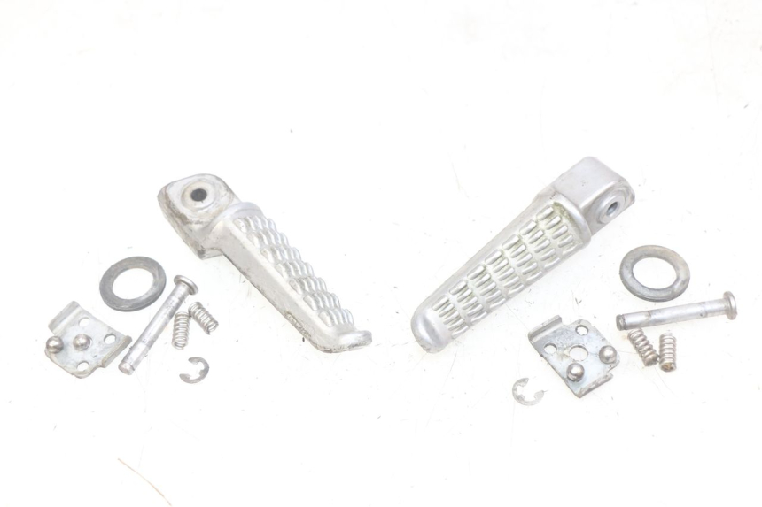 photo de PAIR OF REAR FOOTRESTS KAWASAKI Z 750 (2007 - 2013) - Main view