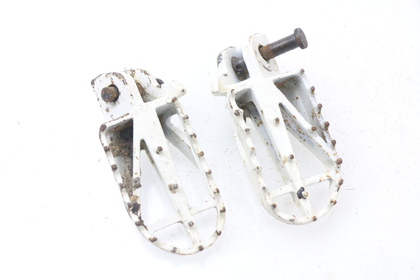 photo de PAIR OF FRONT FOOTRESTS ORION AGB37 CRF1 DIRT BIKE 125 (2013 - 2021) - Main view