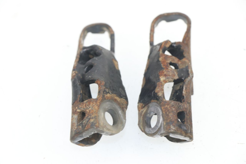 photo de PAIR FRONT FOOTREST HONDA CR 125 (1989 - 1991) - Component detail