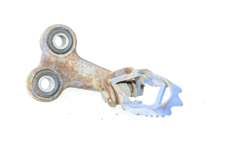 photo de PAIR FRONT FOOTREST SUZUKI DR S 600 (1985 - 1989) - Fixing points details