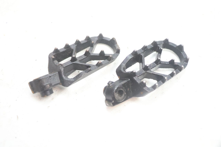 photo de PAIR FRONT FOOTREST MINI MX DRIFT 150 - Technical close-up