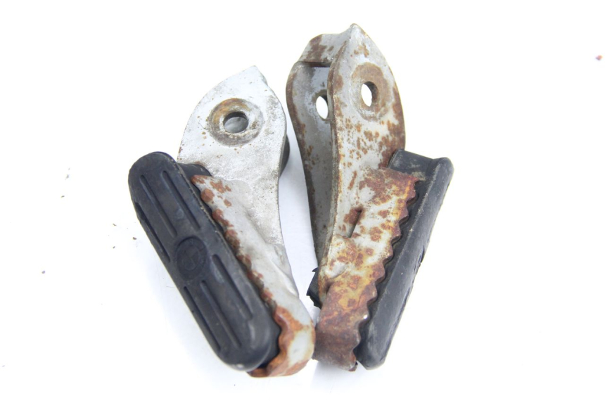 photo de PAIR FRONT FOOTREST BMW R GS 1200 (2005 - 2007) - Alternative perspective