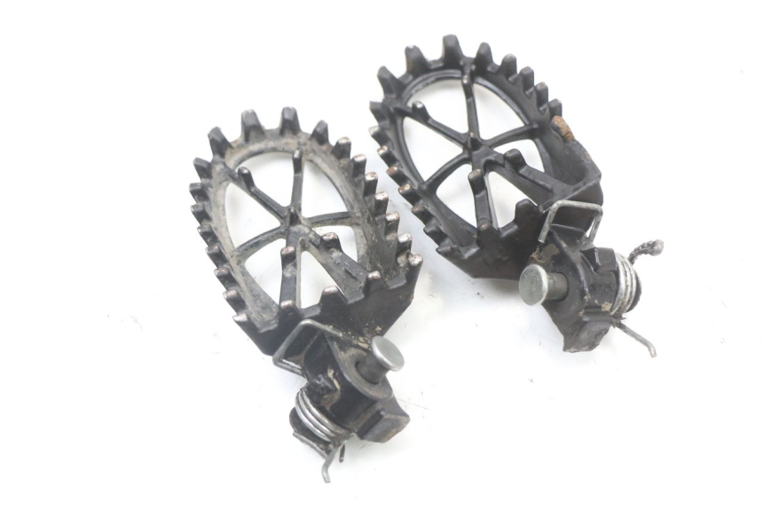 photo de PAIR FRONT FOOTREST APOLLO RFZ 140 - Zoom on usage condition