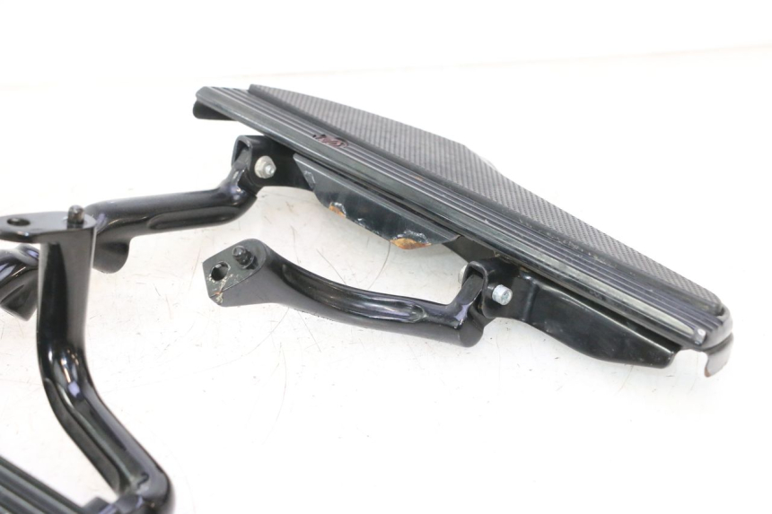 photo de PAIR FRONT FOOTREST HARLEY DAVIDSON ROAD GLIDE FLTRXSE 1920 (2018 - 2022) - Distinctive features