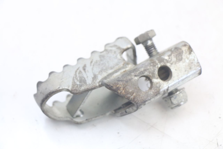 photo de PAIR FRONT FOOTREST SHERCO SM-R 50 (2013 - 2017) - Technical close-up