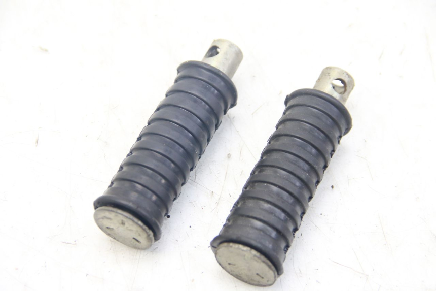 photo de PAIR OF FRONT FOOTRESTS JAWA STELLA BABETTA 134 50 - Main view