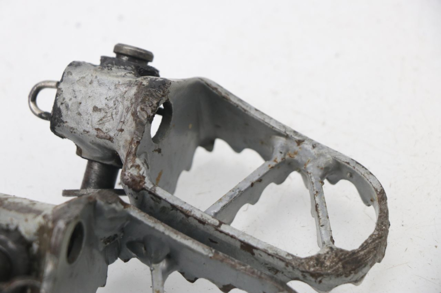 photo de PAIR FRONT FOOTREST KTM SX 65 (2003 - 2008) - Alternative perspective