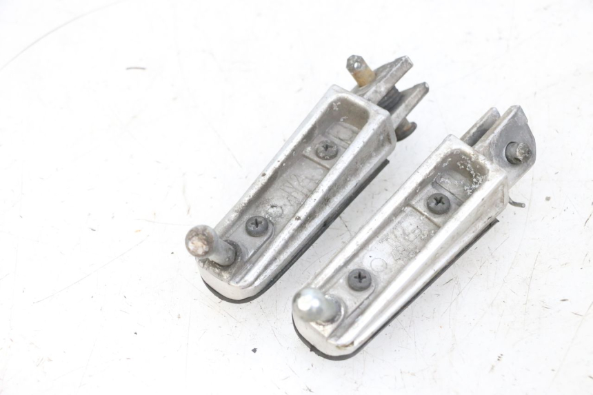 photo de PAIR FRONT FOOTREST YAMAHA TDM ABS 900 (2002 - 2014) - Fixing points details
