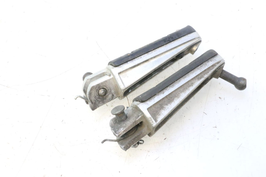 photo de PAIR FRONT FOOTREST YAMAHA TDM ABS 900 (2002 - 2014) - Component detail