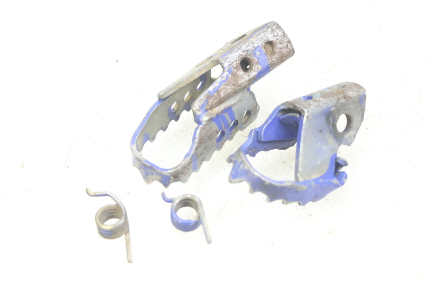 photo de PAIR OF FRONT FOOTRESTS YAMAHA TTR 125 (2000 - 2020) - Zoom on usage condition