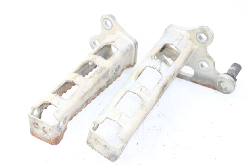 photo de PAIR FRONT FOOTREST YAMAHA YFM R RAPTOR 250 (2008 - 2014) - Alternative perspective