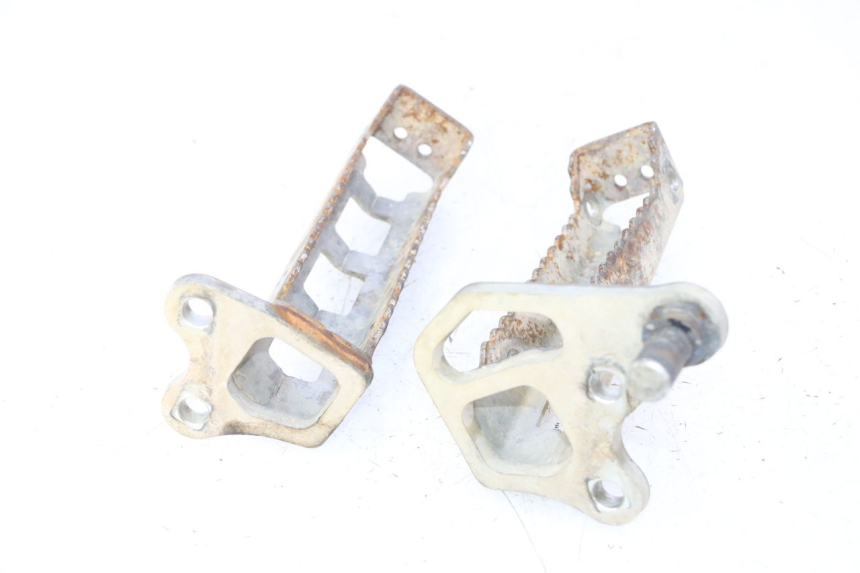 photo de PAIR FRONT FOOTREST YAMAHA YFM R RAPTOR 250 (2008 - 2014) - Technical close-up
