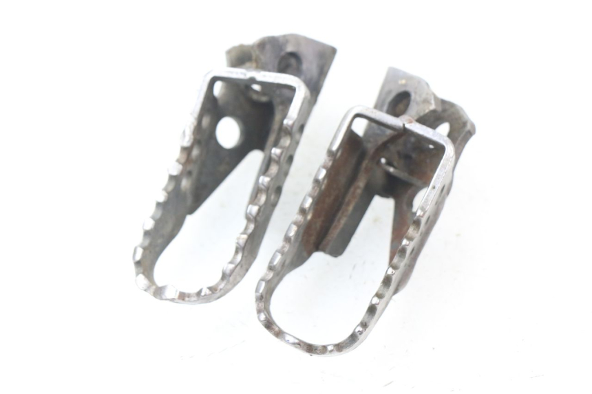 photo de PAIR FRONT FOOTREST YAMAHA YZ 80 (1998 - 2001) - Main view