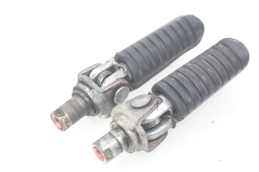photo de PAIR OF FRONT FOOTRESTS KAWASAKI Z S 750 (2003 - 2006) - Technical close-up