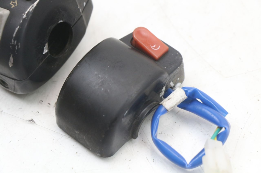 photo de HAND SWITCHES KYMCO AGILITY 4T 50 (2018 - 2022) - Surface and material condition