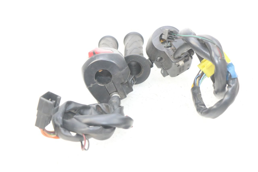 photo de HANDLEBAR SWITCHES SUZUKI BURGMAN 125 (2007 - 2014) - Product overview