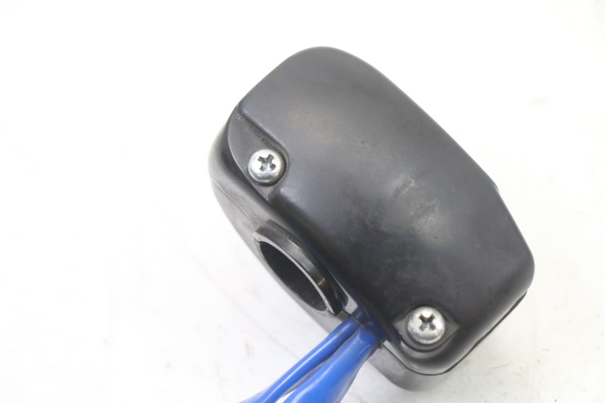 photo de HAND SWITCHES KYMCO AGILITY 4T 50 (2018 - 2022) - Fixing points details