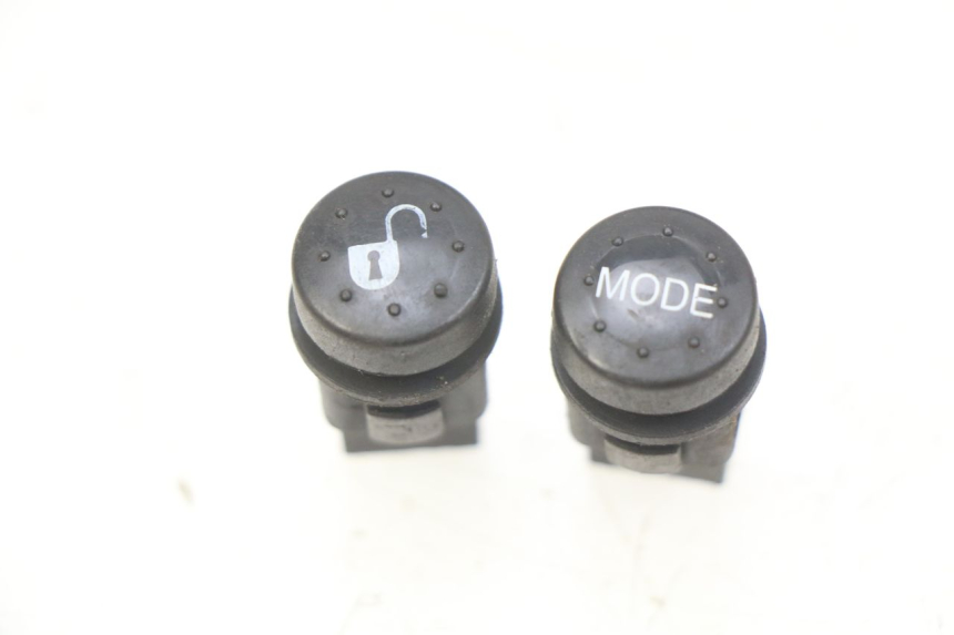 photo de HANDLEBAR SWITCHES PIAGGIO LIBERTY IGET 4T 50 (2015 - 2020) - Main view