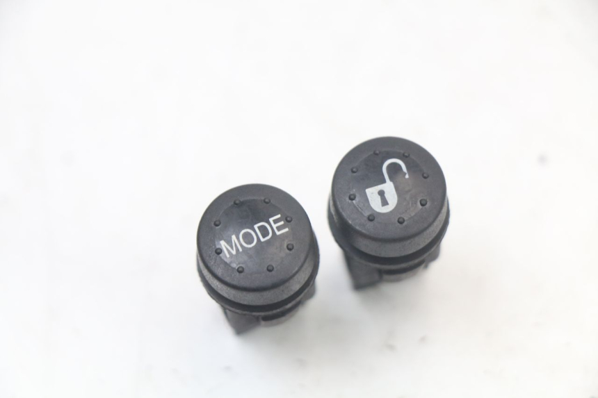 photo de HAND SWITCHES PIAGGIO LIBERTY IGET 4T 50 (2021 - 2025) - Main view