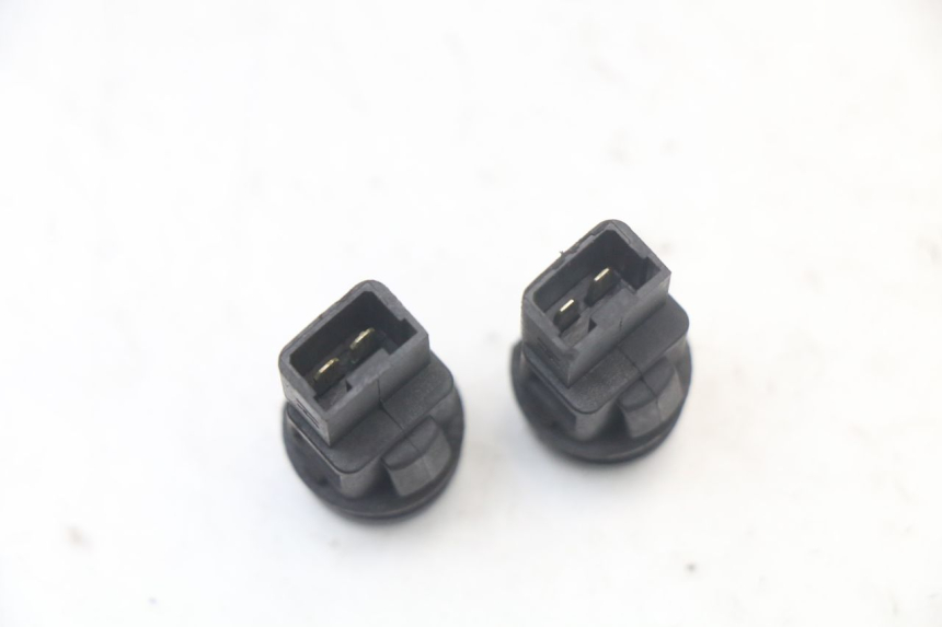 photo de HAND SWITCHES PIAGGIO LIBERTY IGET 4T 50 (2021 - 2025) - Technical close-up