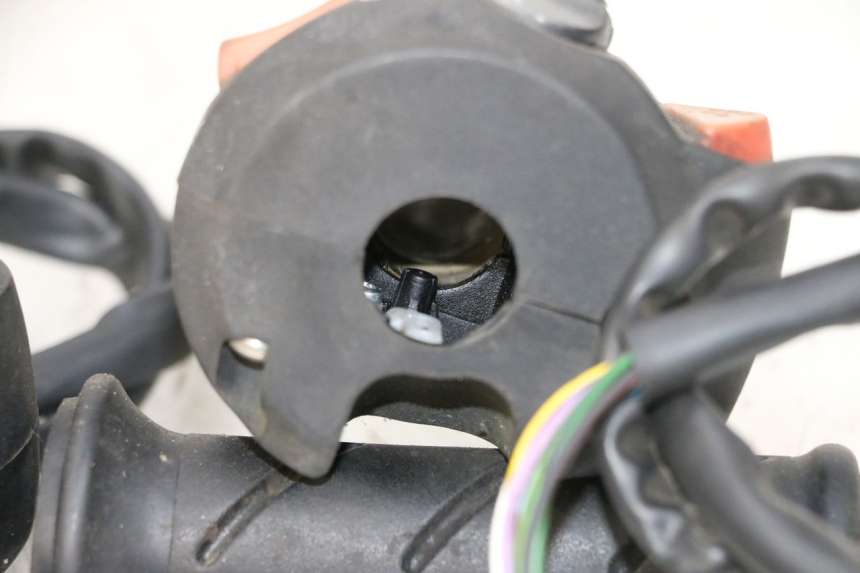 photo de HAND SWITCHES PEUGEOT SATELIS 125 (2013 - 2018) - Product overview