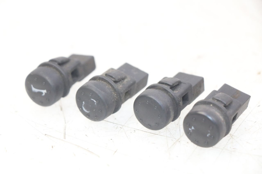 photo de HANDLEBAR SWITCHES PIAGGIO X8 125 (2004 - 2007) - Main view