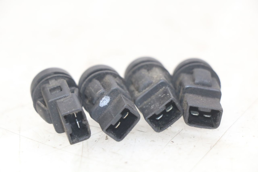 photo de HANDLEBAR SWITCHES PIAGGIO X8 125 (2004 - 2007) - Zoom on usage condition