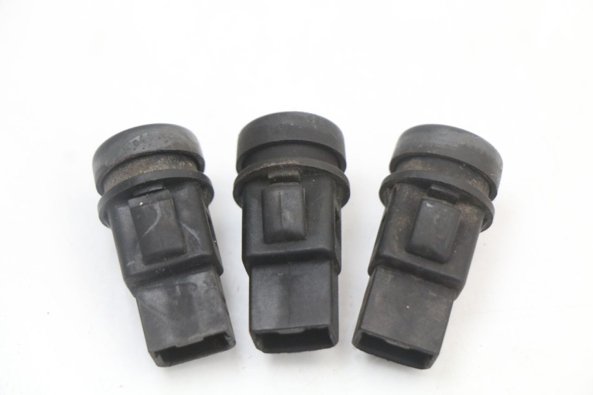 photo de HANDLEBAR SWITCHES PIAGGIO X8 125 (2004 - 2007) - Alternative perspective