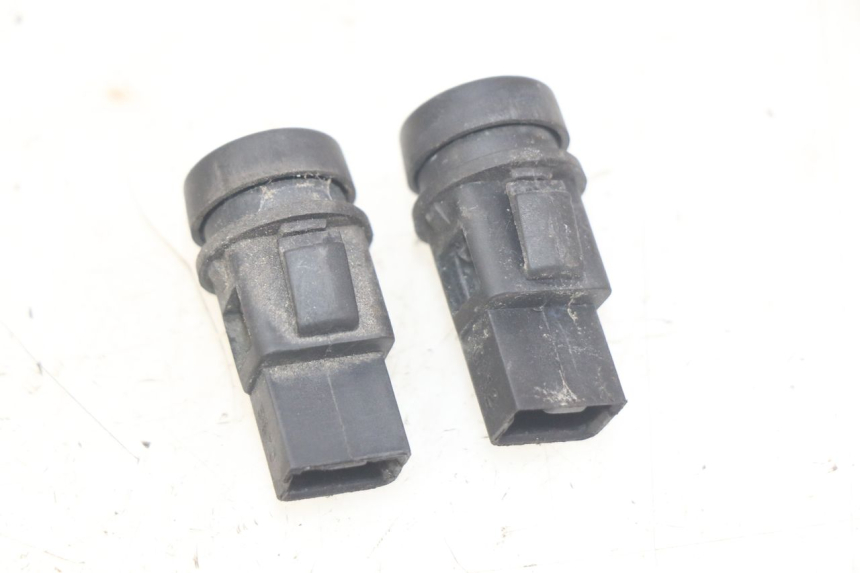 photo de HANDLEBAR SWITCHES PIAGGIO XEVO - X EVO 125 (2007 - 2017) - Zoom on usage condition